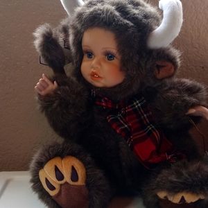 CUDDLE KIDS COLLECTABLE